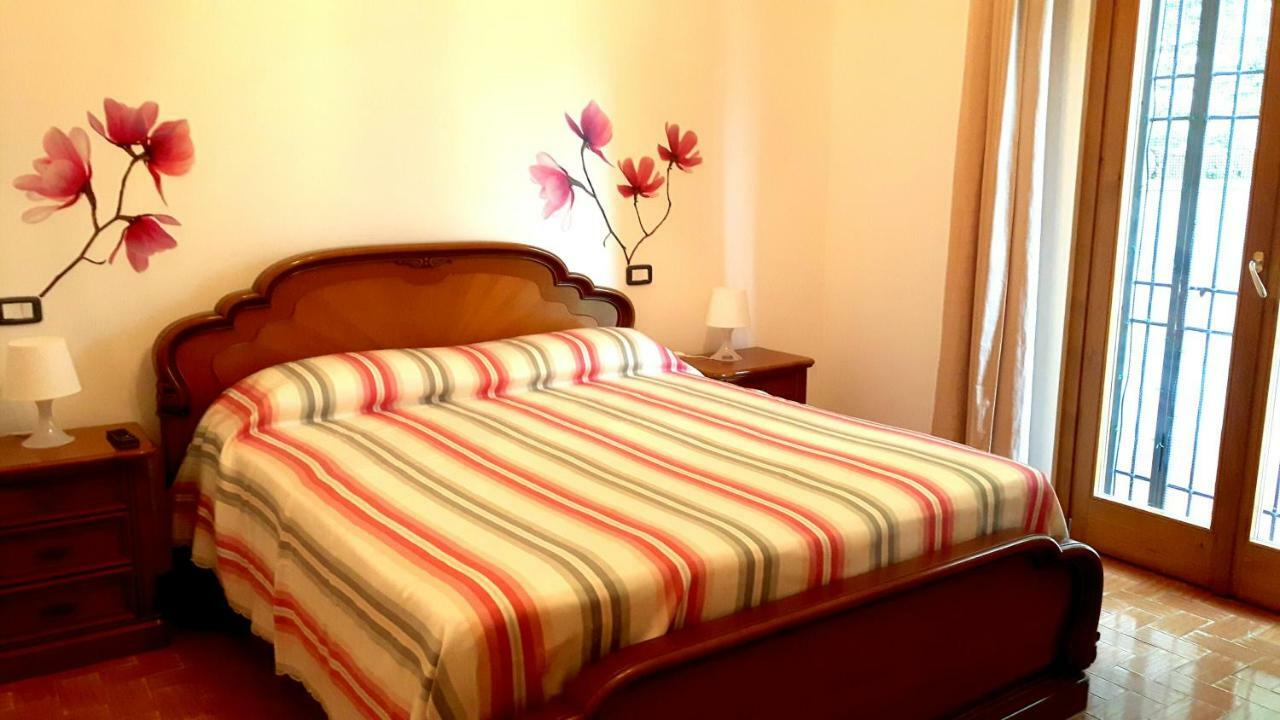B&B Il Poggio Сало Экстерьер фото